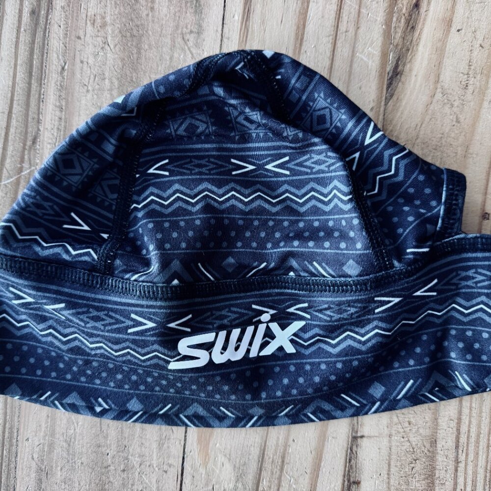 Swix Nordic black and white patterned hat.